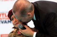 Ердоган наразився на жорстку критику за коментар дитині про честь загинути в бою