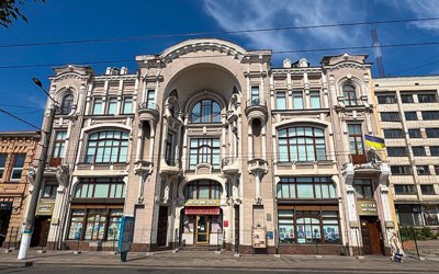 Не лише про посаду: що стоїть за конфліктом навколо Музею мистецтв у Кропивницькому 