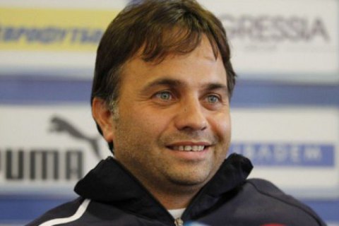 Фанати змусили тренера болгарського футбольного клубу звільнитися через 2 години після призначення
