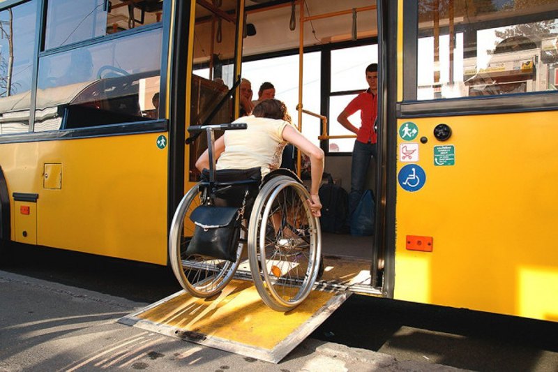 Низькопідлогові автобуси