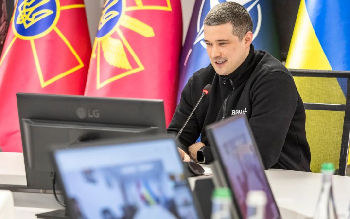 Канада передасть Україні ракети AIM для протидії крилатим ракетам