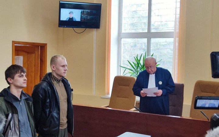 У Харкові суд відмовився визнавати військового і його партнера сім’єю