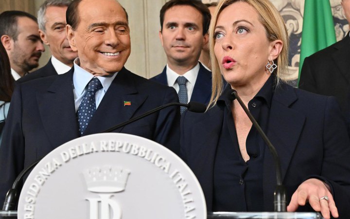 Прем’єрка Італії Мелоні може виграти від смерті Берлусконі, − Politico