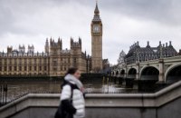 FT: британські банки виступили проти використання заморожених у країні £8 млрд активів РФ для України