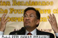 У Малайзії лідера опозиції засудили за содомію