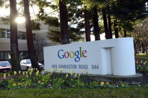 Google сплатив у Росії штраф за невидалення "заборонених" сайтів з пошуку