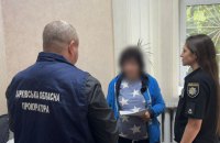 Поліція підозрює працівницю моргу на Харківщині у викраденні золотих прикрас з тіл загиблих захисників України