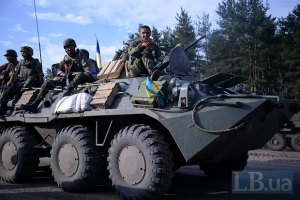 В Нацгвардии опровергли слухи о захвате боевиками украинского БТРа с экипажем