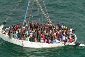 У греческого острова затонула лодка с мигрантами