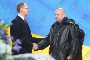 Яценюк и Турчинов собираются навестить Тимошенко