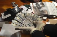 СБУ задержала чиновника "Укртрансбезопасности" за взятку в $38 тысяч