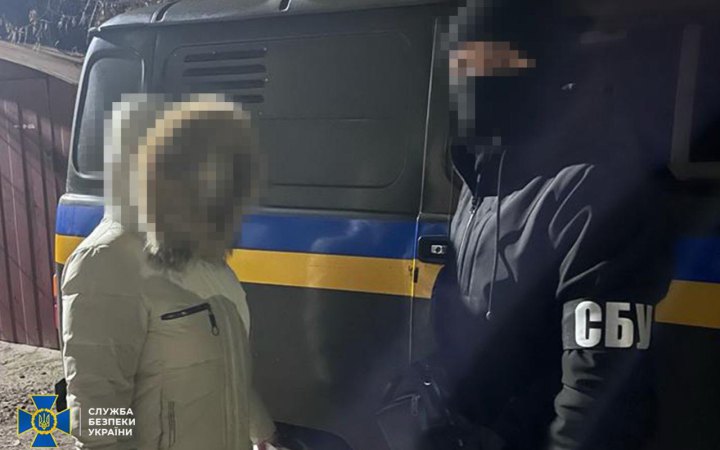 У Херсоні затримали жінку за підозрою у допомозі окупантам “паспортизувати” пільговиків