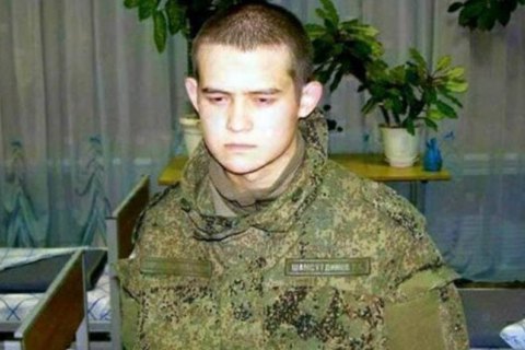 У Росії солдата-строковика, який застрелив вісьмох товаришів по службі, засудили до 24,5 року колонії 