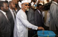Військовий глава Чаду переміг на президентських виборах. Опозиція закликає до бойкоту результатів