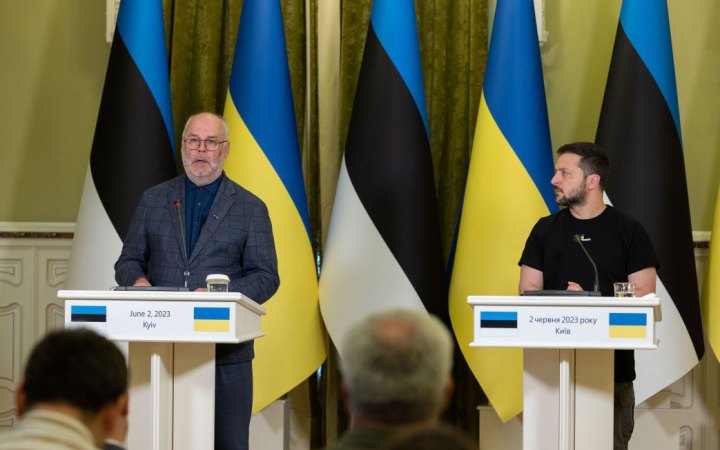 Зеленський і президент Естонії обговорили можливість створення спільних оборонних виробництв в Україні
