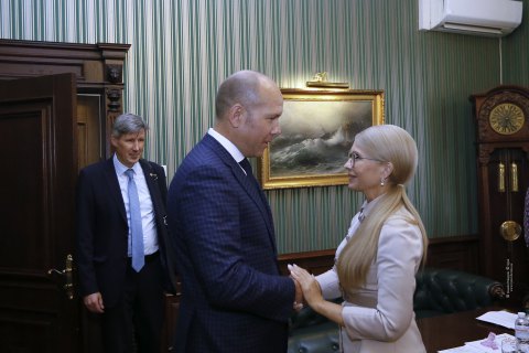 Тимошенко поздравила нового главу Всемирного конгресса украинцев с избранием