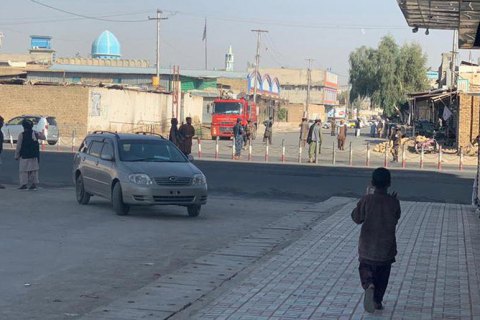 У мечеті на півдні Афганістану пролунали вибухи: понад 30 загиблих, 90 поранених 