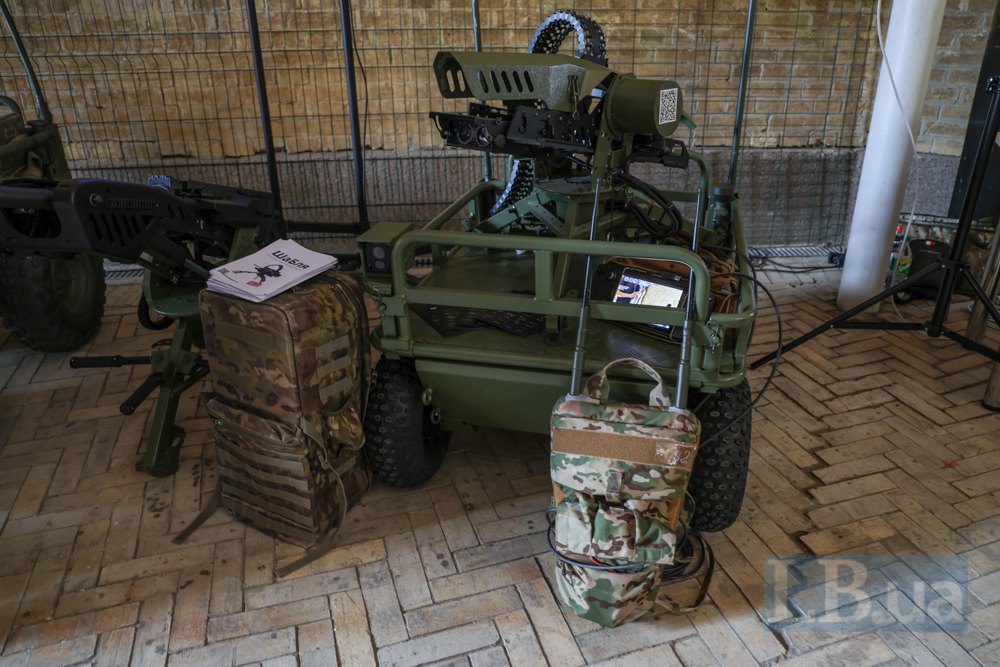 Дистанційно керований бойовий модуль <i>Шабля</i> під час презентації в медіаклубі Технологічних сил України. 