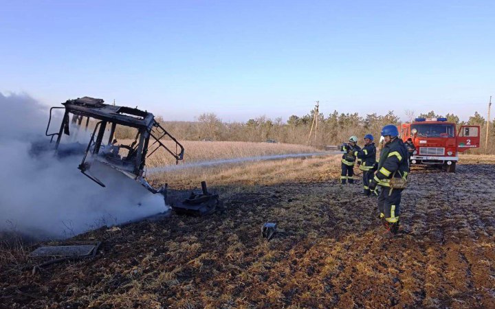 У Миколаївській області два трактори підірвалися на мінах