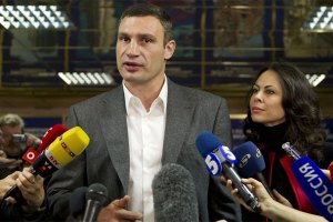 Кличко погодився об'єднатися з "Батьківщиною" і Тягнибоком у новій Раді