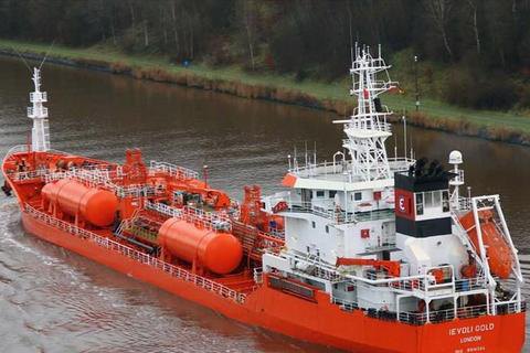 Турецьке судно розлило олію біля берегів України