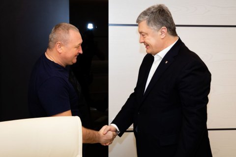 Порошенко встретился с освобожденным из СИЗО генералом Марченко