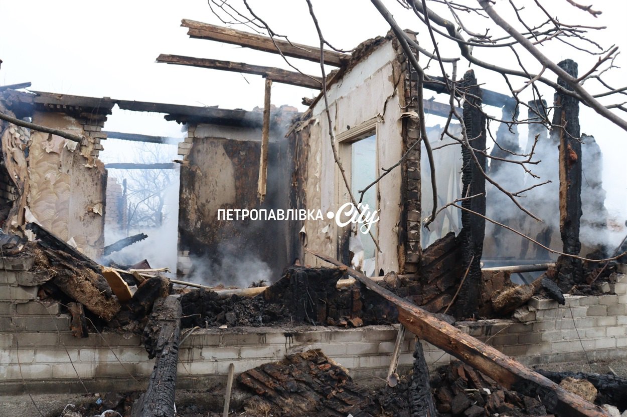 Зруйнований будинок мешканців Петропавлівки