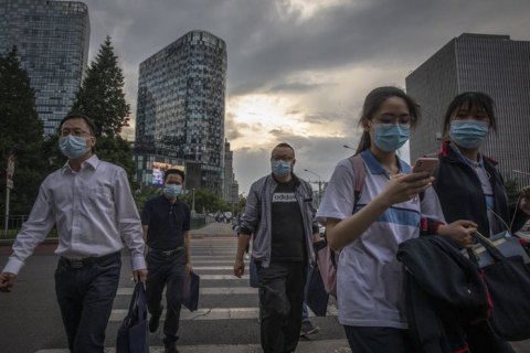 У Китаї протестують усе 9-мільйонне місто, в якому виявили 12 випадків COVID-19