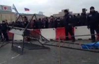 В Харькове митингующие со стрельбой штурмовали ОГА 