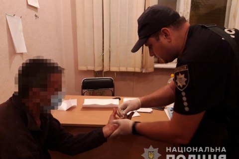 В Одеській області затримали чоловіка, якого підозрюють у зґвалтуванні дев'ятирічного хлопчика