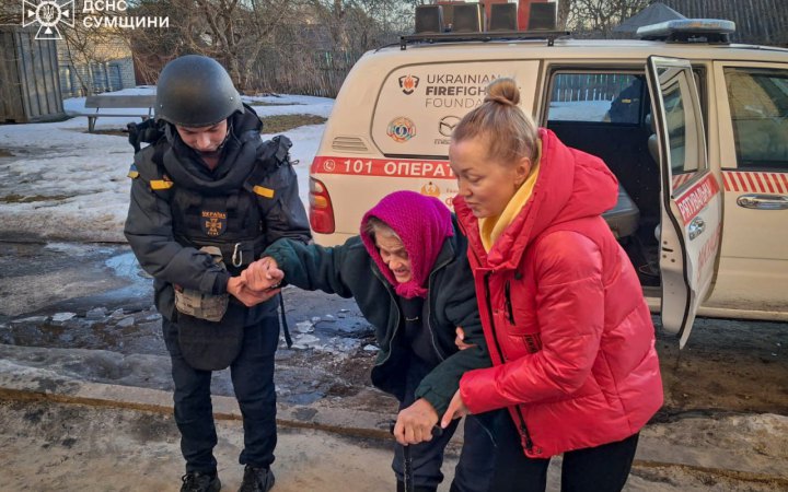 Рятувальники евакуювали трох цивільних із прикордоння Сумщини