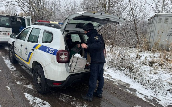 Поліція евакуювала з Куп'янського району Харківщини 18 дорослих і дитину