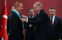 ​Ердоган нагородив президента Азербайджану орденом "За перемогу в Карабаху"