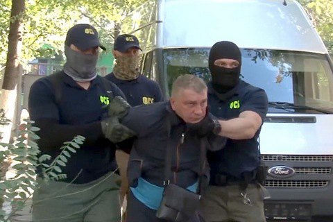 ФСБ заявила про затримання двох українських шпигунів у Криму (оновлено)