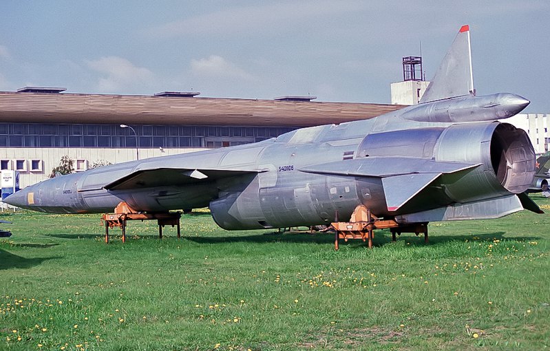 Радянський розвідувальний безпілотник Ту-123 “Яструб” 