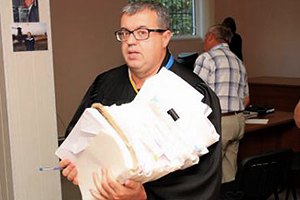 Активиста "Дорожного контроля" посадили за отказ передать документы в руки "гаишнику" (ДОКУМЕНТ)
