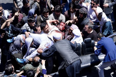 На похоронах сына вице-спикера Афганистана произошел теракт, погибли до 20 человек (обновлено)