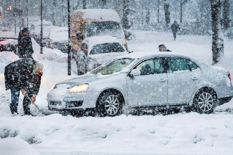 Завтра в Києві обіцяють невеликий сніг, до -4 градусів