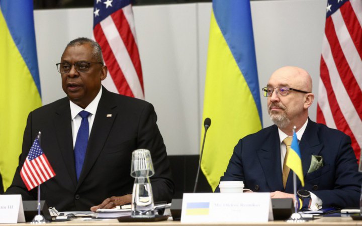 Військові й політичні високопосадовці України та США обговорили наступ ЗСУ