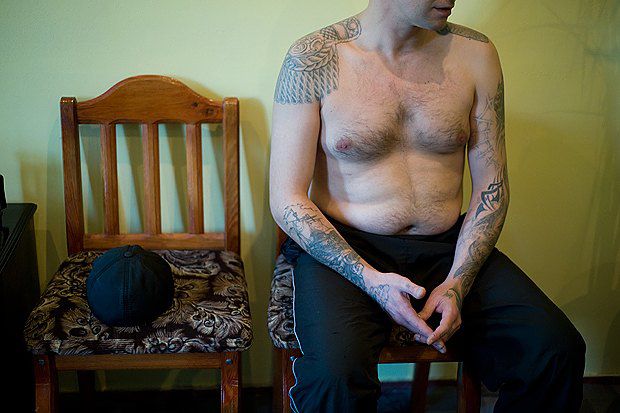 Значение тюремных татуировок на плече