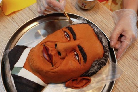 У Росії один з барів запропонував відвідувачам на Гелловін з'їсти Барака Обаму