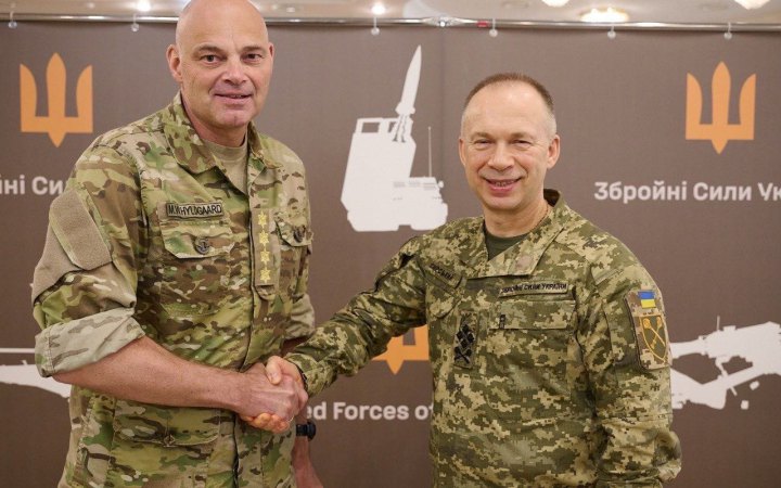 Сирський обговорив із командувачем оборони Данії потреби ЗСУ