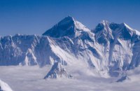 На Эвересте впервые в этом году погибли альпинисты