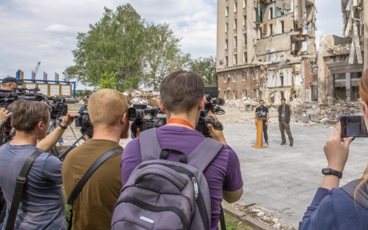 Тимошенко розповів про дилему майже добудованого Троїцького мосту на Миколаївщині