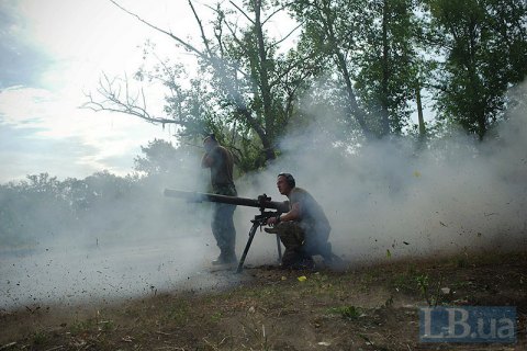 За добу на Донбасі поранено трьох військовослужбовців