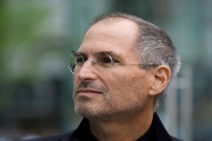 Биограф Стива Джобса: основатель Apple год отказывался от операции