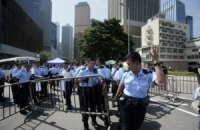 Большинство демонстрантов в Гонконге покинули баррикады