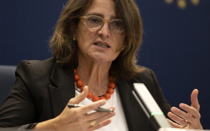 Віцепрезидентка Єврокомісії розкритикувала фон дер Ляєн за пасивність щодо Ізраїлю