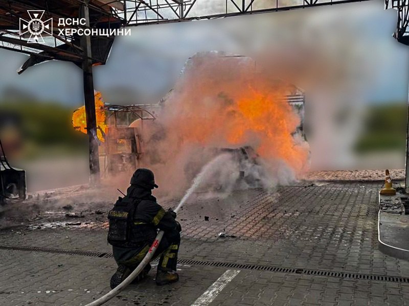 Росіяни атакували АЗС у Херсоні