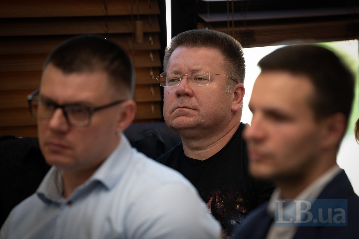 у центрі - гендиректор П’ятого каналу Володимир Мжельський